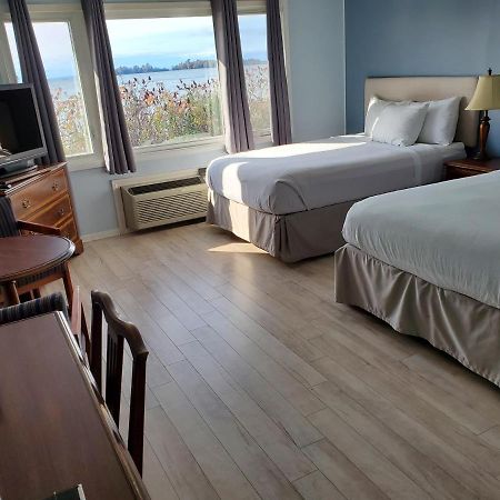 Carolyn Beach Inn Thessalon Exteriör bild